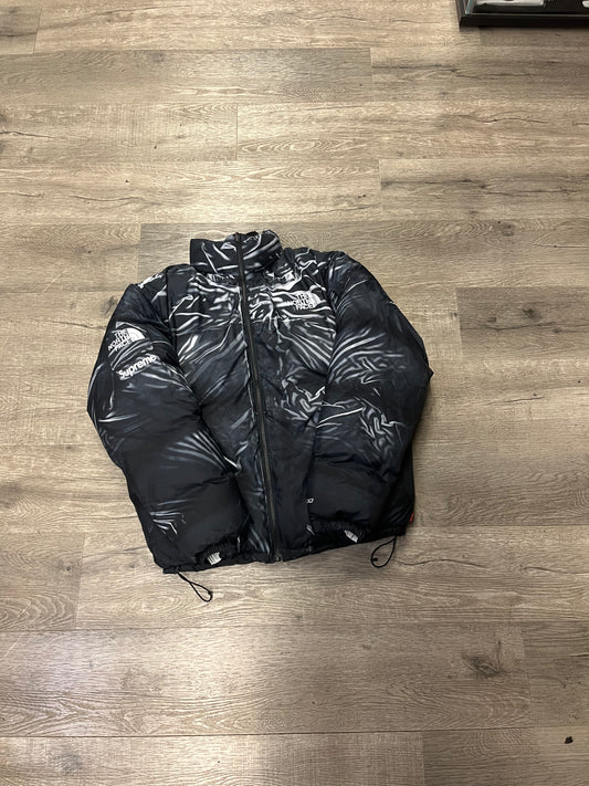 Supreme The North Face Trumpe L'oeil Nuptse Jacket