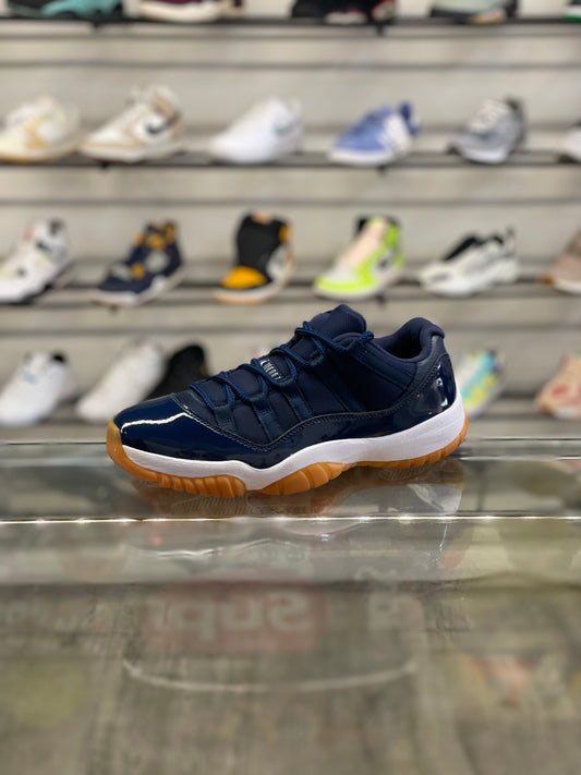 Air Jordan 11 Low Navy Gum